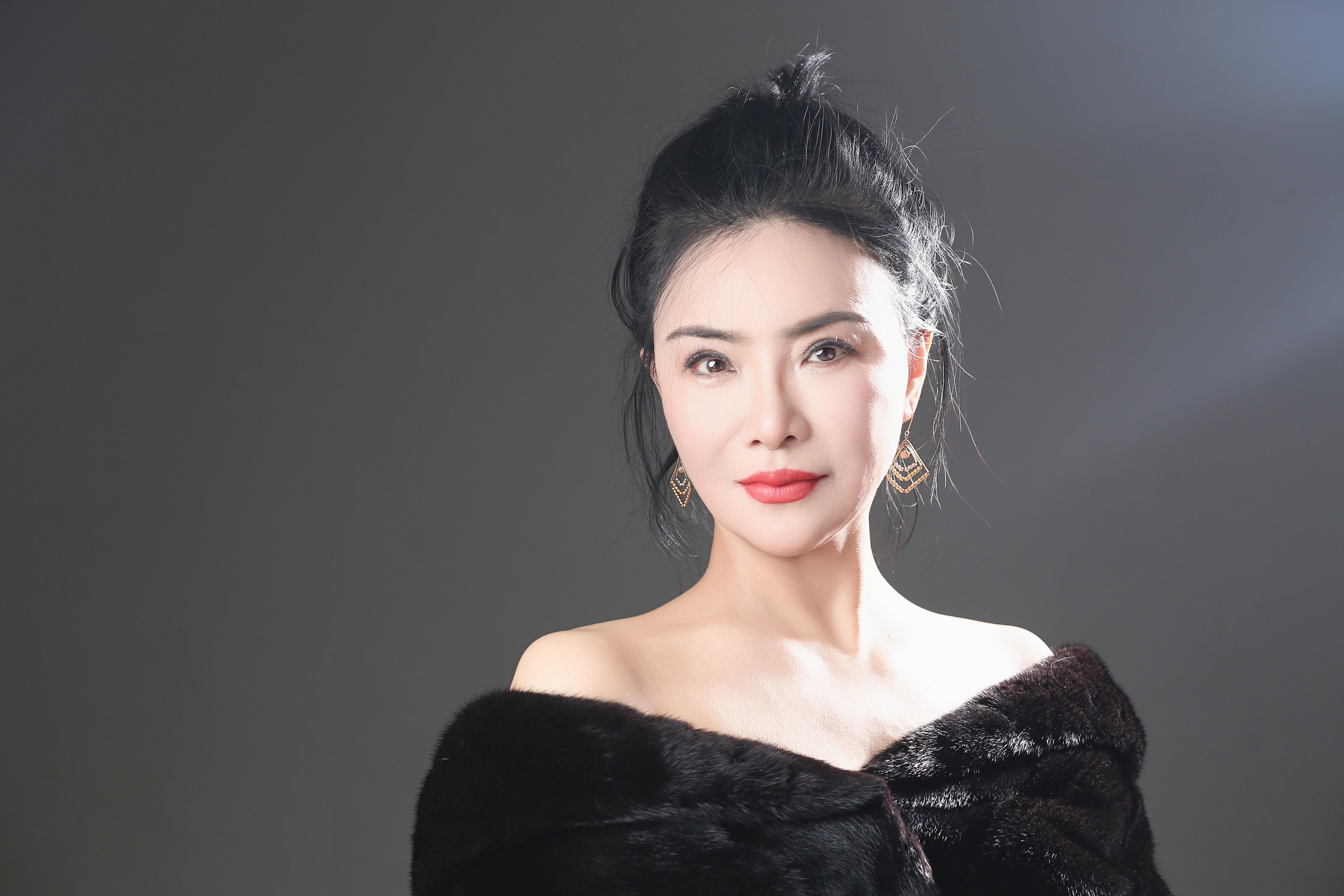 佳丽人四姐妹创始人任耀秀